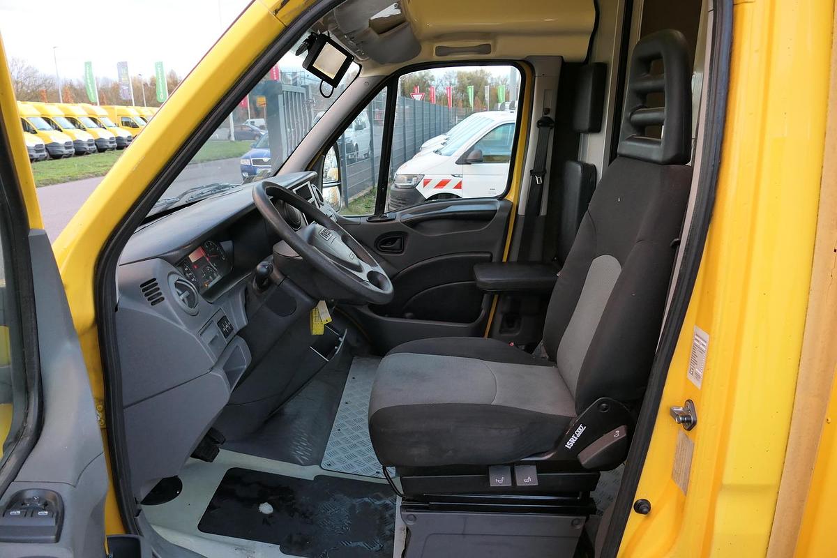Gebraucht Iveco Daily 35 S11 C30C AUTOMATIK KAMERA Regale LUFT DURCHGANG EURO-5 CoC