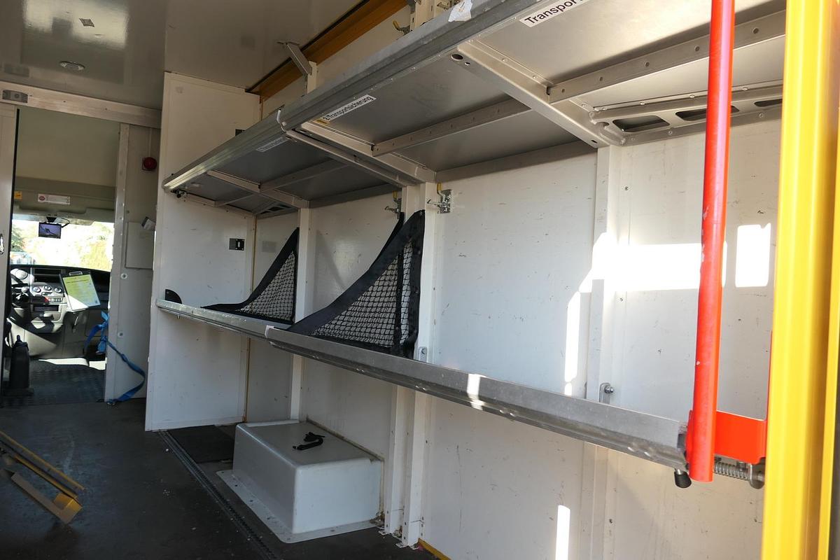 Gebraucht Iveco Daily 35 S11 C30C AUTOMATIK KAMERA Regale LUFT DURCHGANG EURO-5 CoC