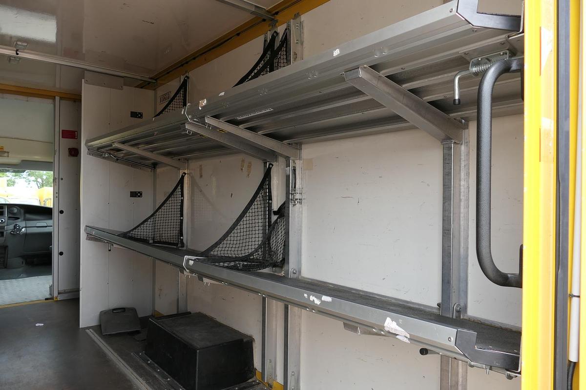 Gebraucht Iveco Daily 35 S11 C30C AUTOMATIK KAMERA Regale LUFT DURCHGANG EURO-5 CoC