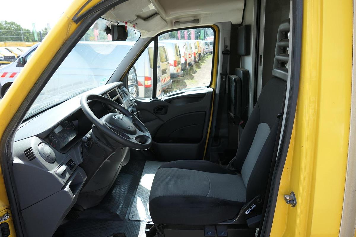 Gebraucht Iveco Daily 35 S11 C30C KURZ AUTOMATIK KAMERA Regale LUFT DURCHGANG EURO-5 CoC