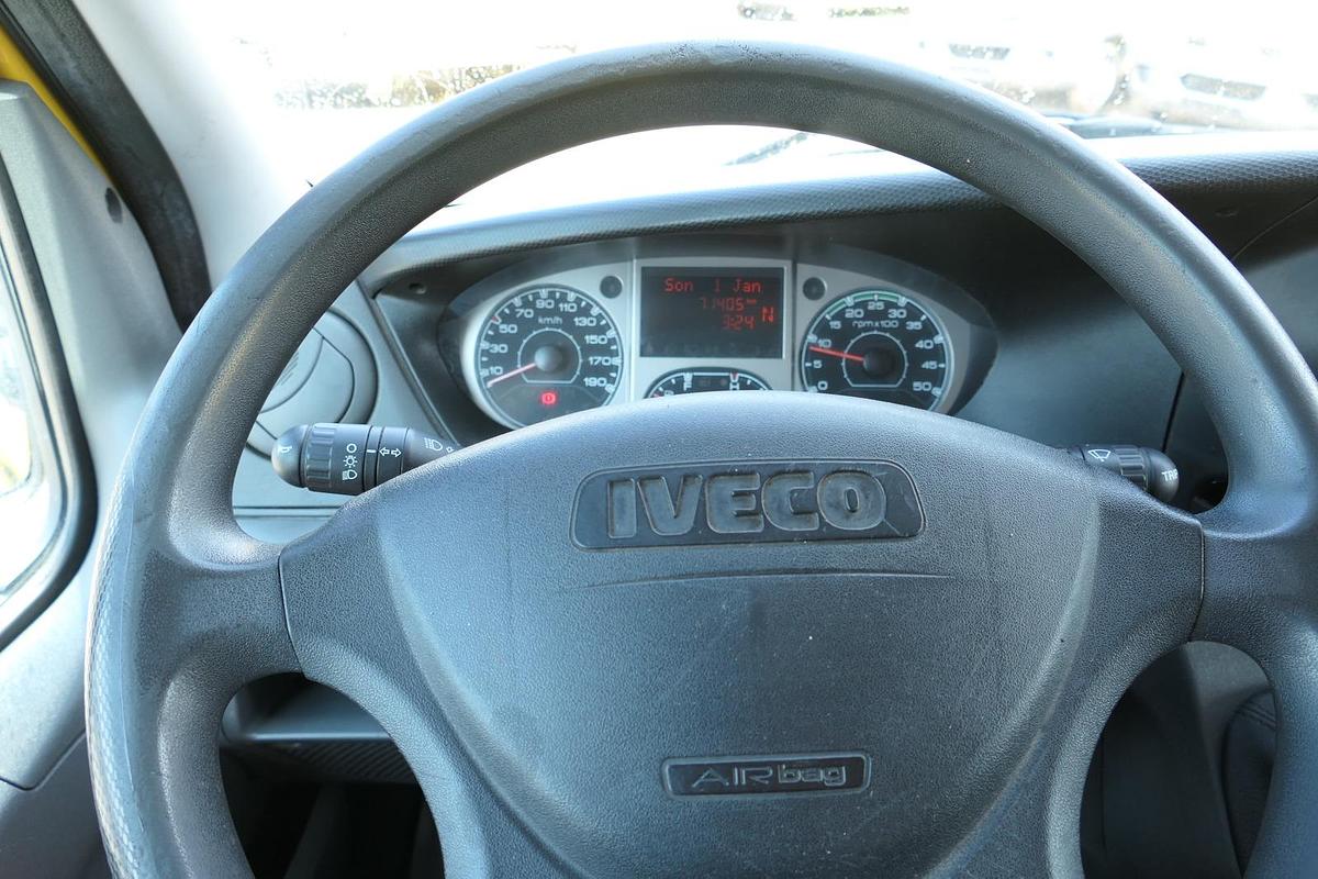 Gebraucht Iveco Daily 35 S11 C30C AUTOMATIK KAMERA MAXI Regale DURCHGANG