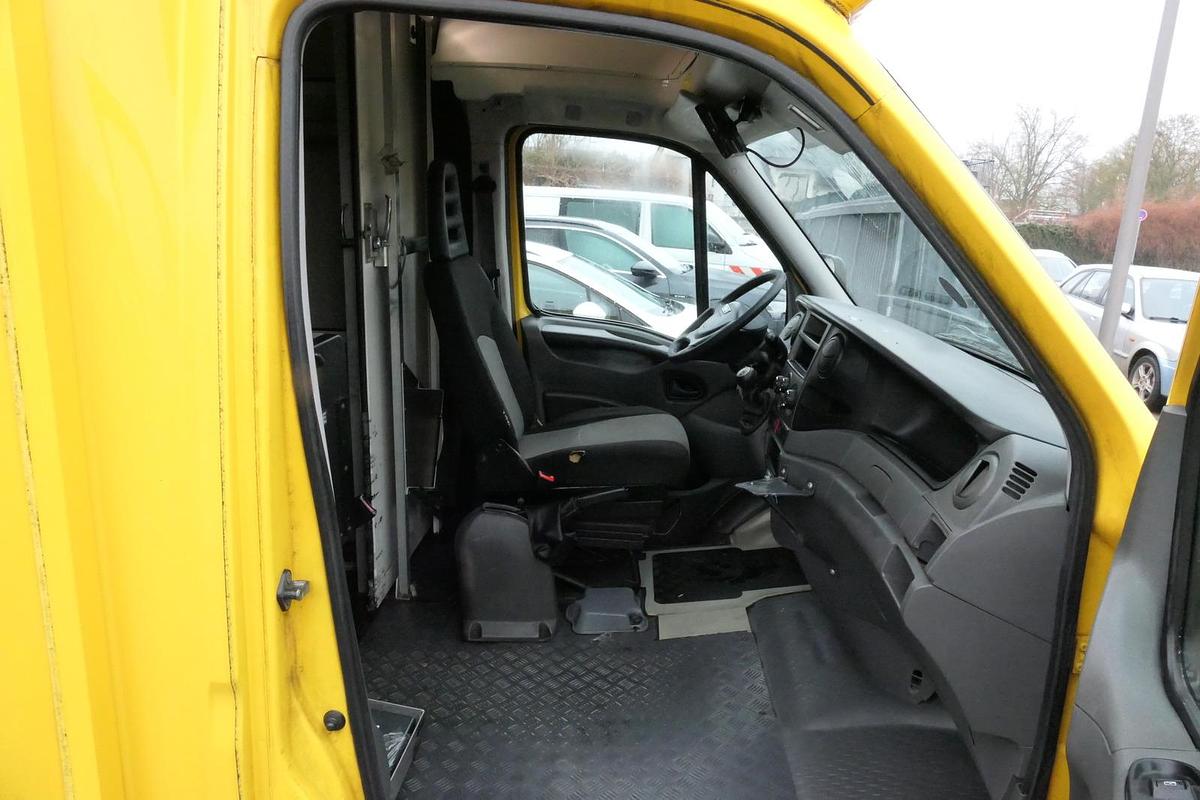 Gebraucht Iveco Daily 35 S11 C30C AUTOMATIK KAMERA MAXI KAMERA Regale LUFT - EURO 5 - CoC