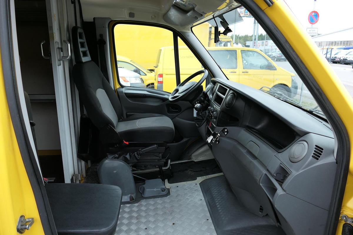 Gebraucht Iveco Daily 35 S11 C30C AUTOMATIK KAMERA MAXI KAMERA Regale LUFT - EURO 5 - CoC