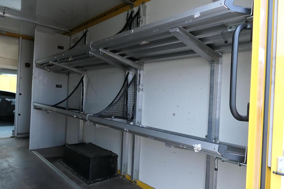 Gebraucht Iveco Daily 35 S11 C30C AUTOMATIK KAMERA Regale LUFT DURCHGANG EURO-5 CoC