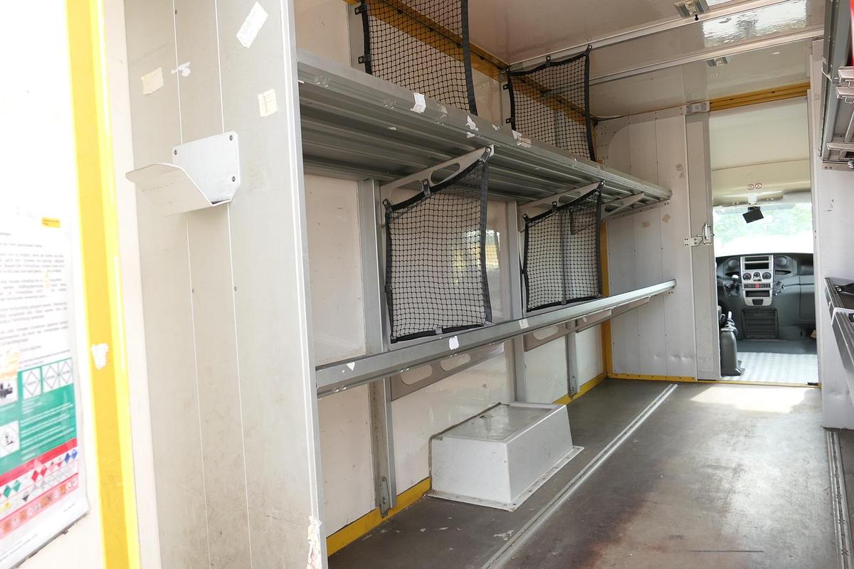 Gebraucht Iveco Daily 35 S11 C30C AUTOMATIK KAMERA MAXI Regale DURCHGANG