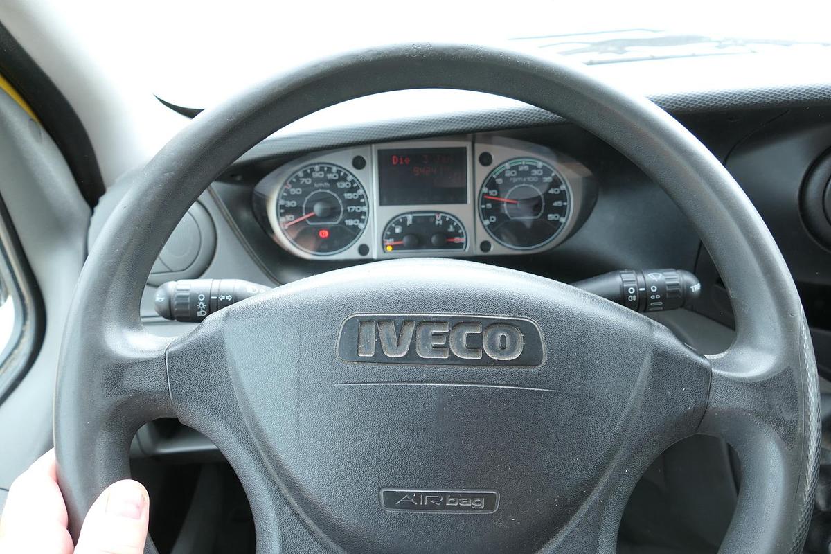 Gebraucht Iveco Daily 35 S11 C30C AUTOMATIK KAMERA MAXI Regale DURCHGANG