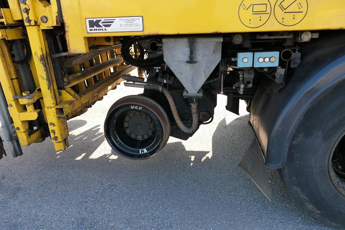 Gebraucht Mercedes-Benz Atego ZW GLEISSAUGER Schienenreiniger KROLL 950.50 ZW Zweiwege