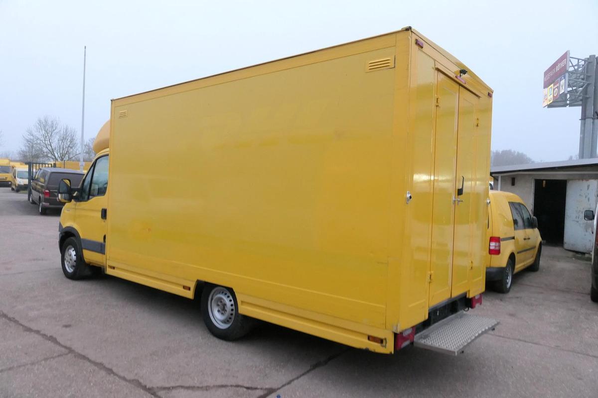 Gebraucht Iveco Daily 35 S11 C30C AUTOMATIK KAMERA Regale LUFT DURCHGANG EURO-5 CoC