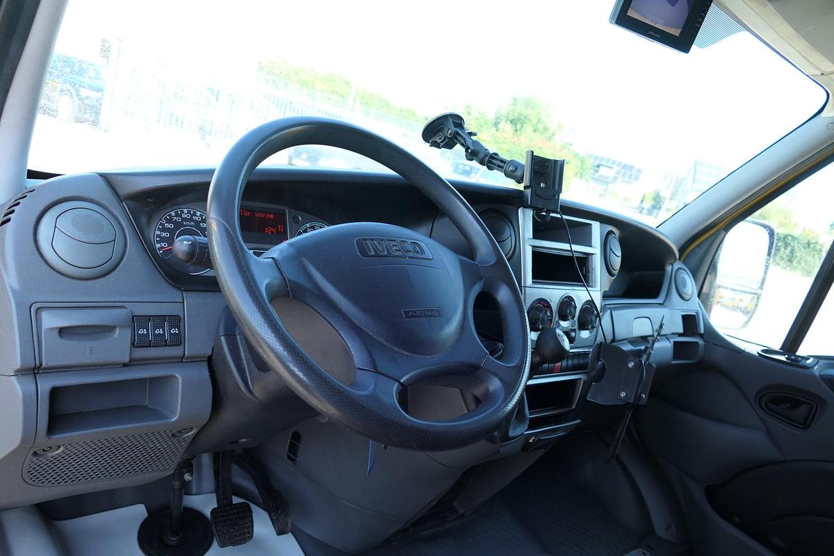 Gebraucht Iveco Daily 35 S11 C30C AUTOMATIK KAMERA Regale LUFT