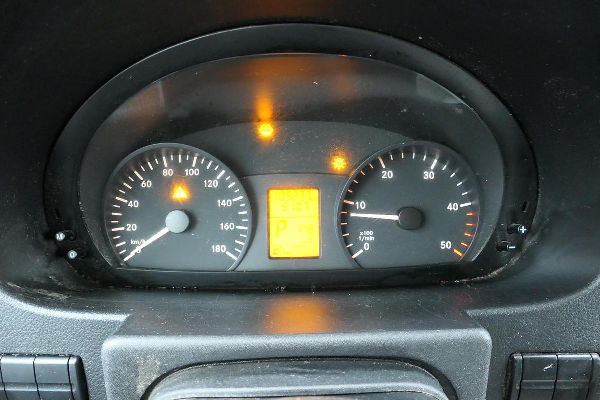 Gebraucht Mercedes-Benz SPRINTER 310 CDI MAXI EURO-5 KOFFER REGALE KAMERA DURCHGANG