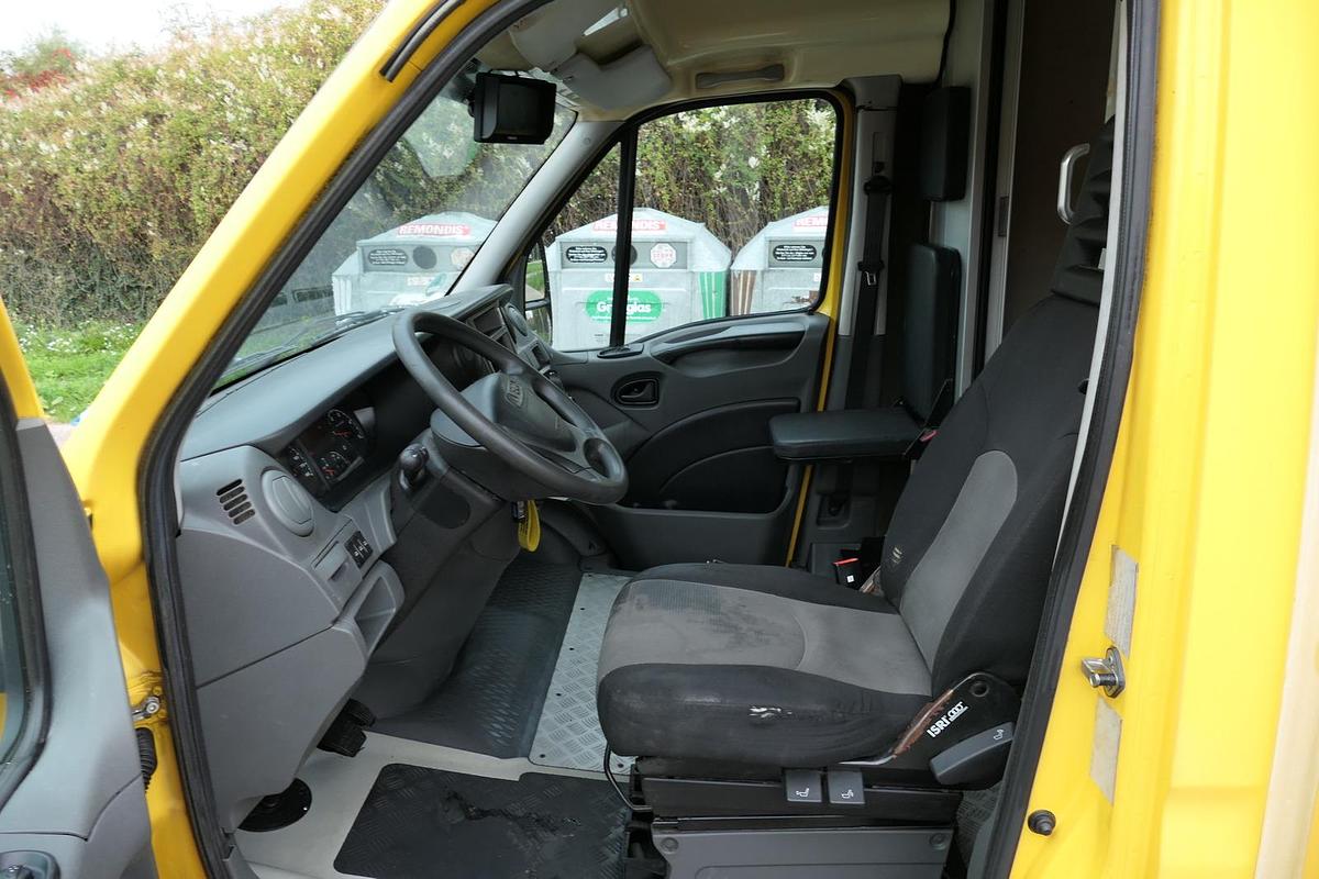 Gebraucht Iveco Daily 35 S11 C30C AUTOMATIK KAMERA MAXI KAMERA Regale LUFT - EURO 5 - CoC