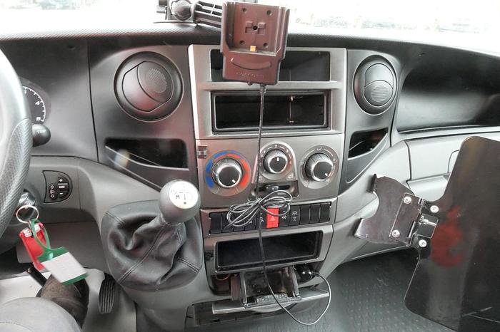 Gebraucht Iveco Daily 35 S11 C30C AUTOMATIK KAMERA Regale LUFT DURCHGANG EURO-5 CoC