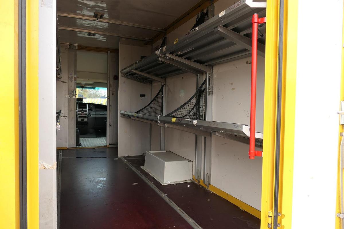 Gebraucht Iveco Daily 35 S11 C30C AUTOMATIK KAMERA MAXI Regale DURCHGANG