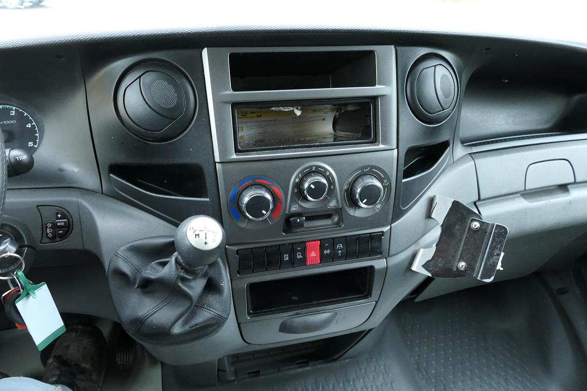 Gebraucht Iveco Daily 35 S11 C30C AUTOMATIK KAMERA MAXI KAMERA Regale LUFT - EURO 5 - CoC