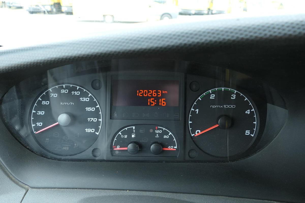 Gebraucht Iveco Daily 35 S11 C30C AUTOMATIK KAMERA Regale LUFT DURCHGANG EURO-5 CoC