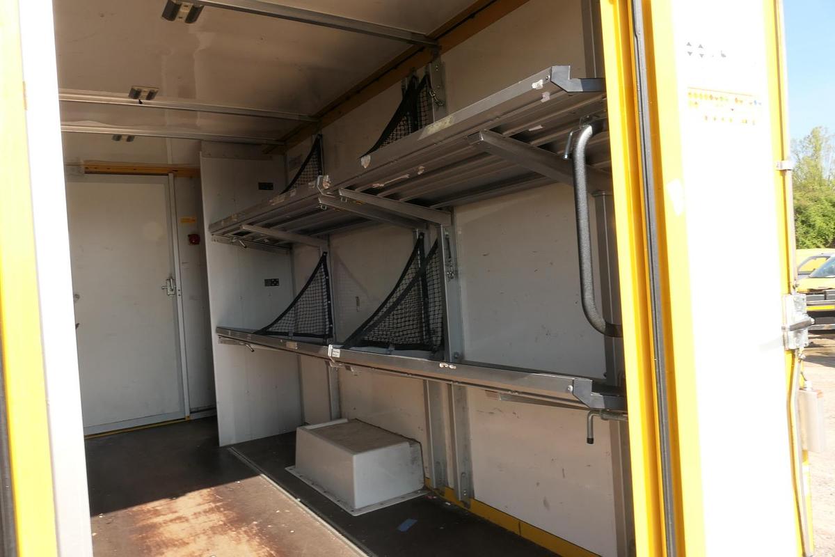 Gebraucht Iveco Daily 35 S11 C30C AUTOMATIK KAMERA MAXI Regale DURCHGANG