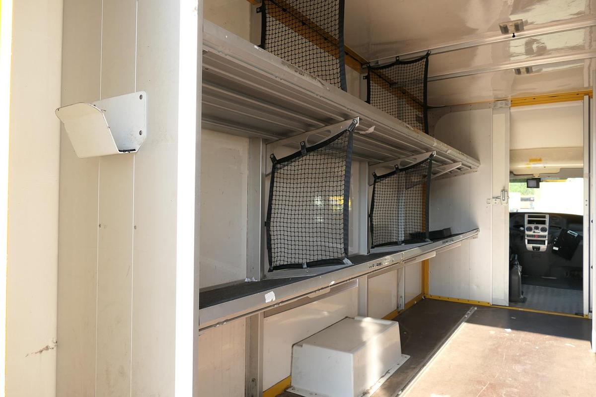 Gebraucht Iveco Daily 35 S11 C30C AUTOMATIK KAMERA MAXI Regale DURCHGANG