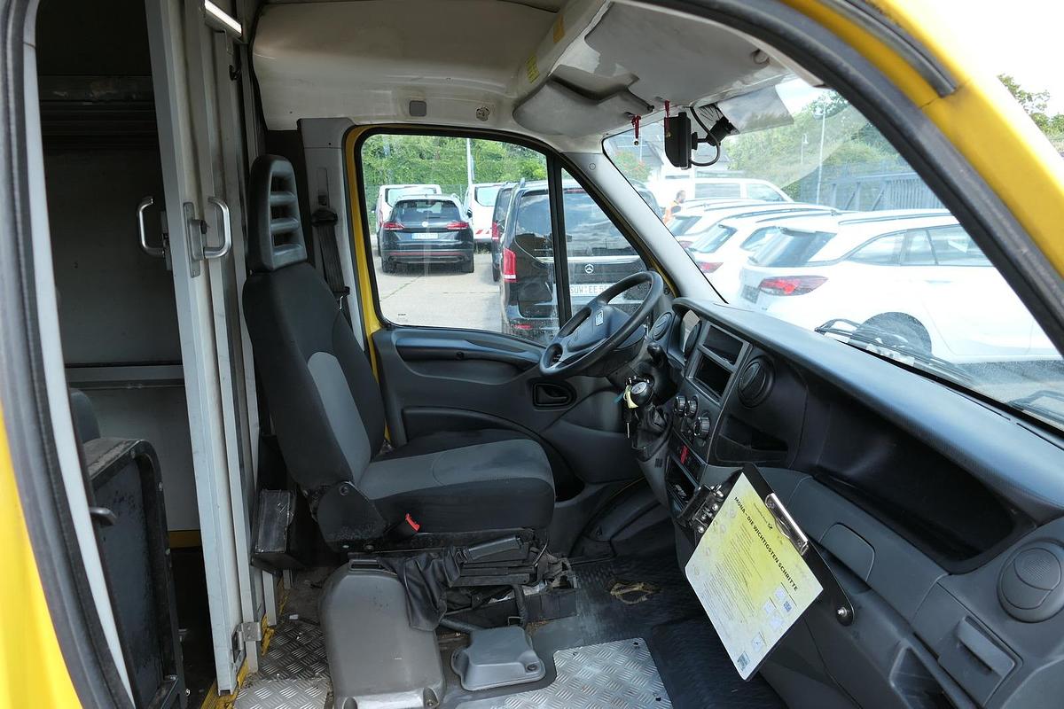 Gebraucht Iveco Daily 35 S11 C30C KURZ AUTOMATIK KAMERA Regale LUFT DURCHGANG EURO-5 CoC
