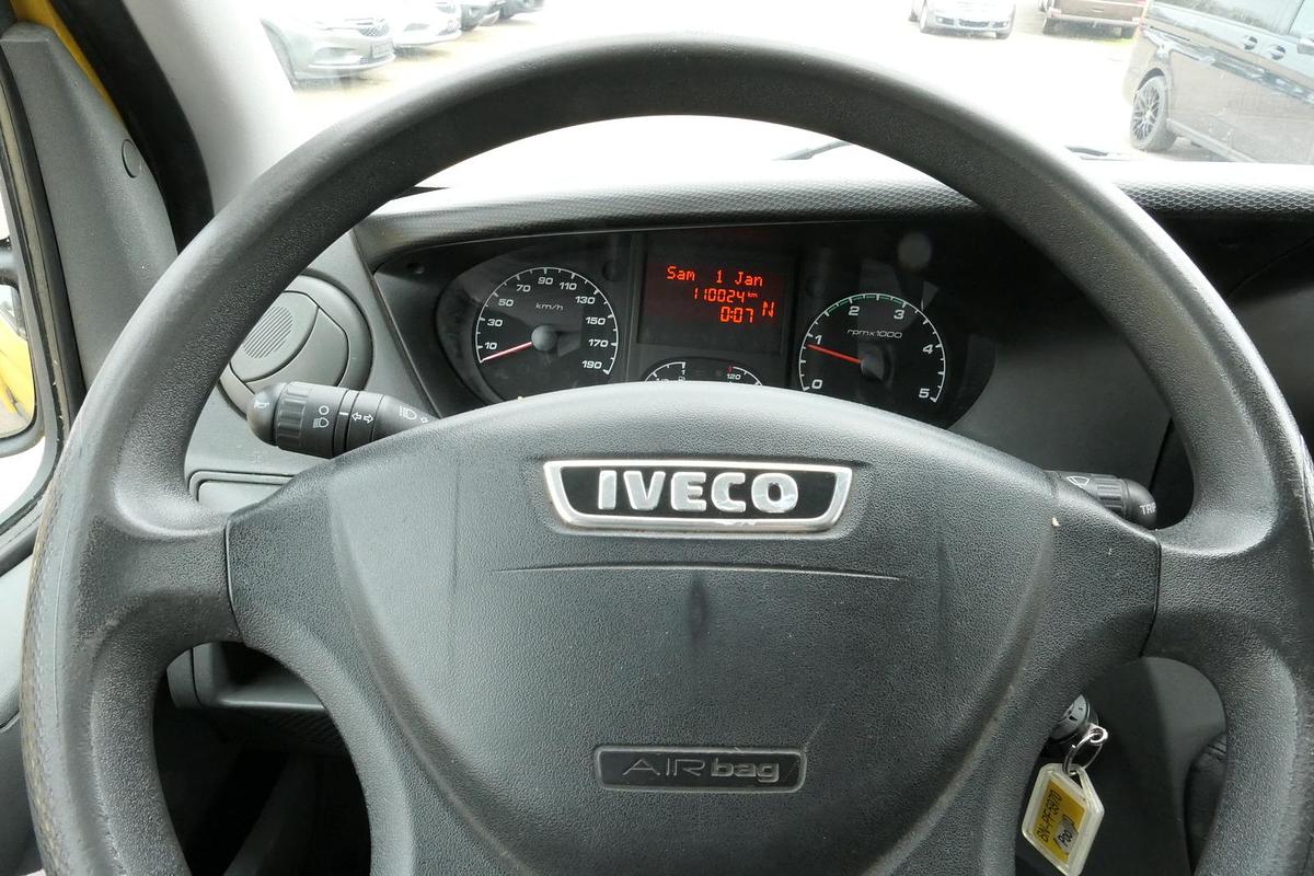 Gebraucht Iveco Daily 35 S11 C30C AUTOMATIK KAMERA MAXI KAMERA Regale LUFT - EURO 5 - CoC
