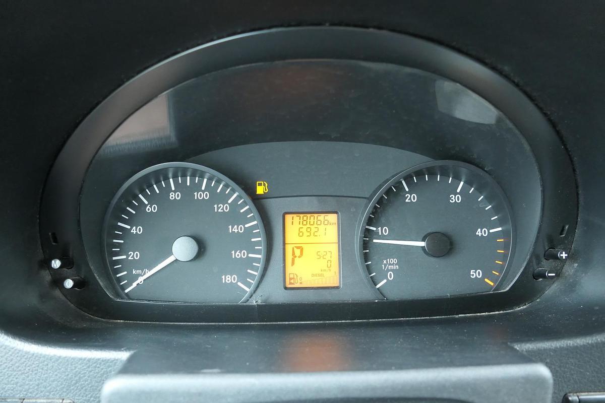 Gebraucht Mercedes-Benz SPRINTER 310 CDI MAXI EURO-5 KOFFER REGALE KAMERA DURCHGANG