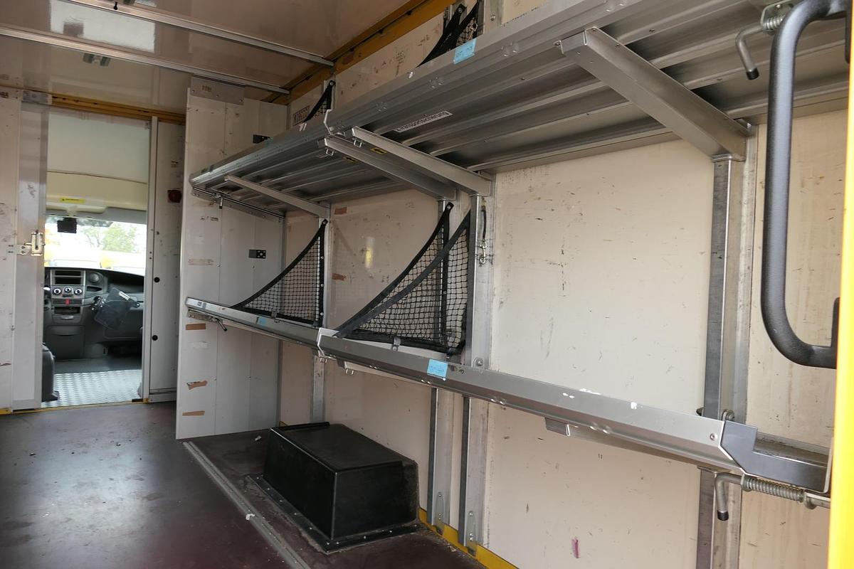 Gebraucht Iveco Daily 35 S11 C30C AUTOMATIK KAMERA Regale LUFT DURCHGANG EURO-5 CoC