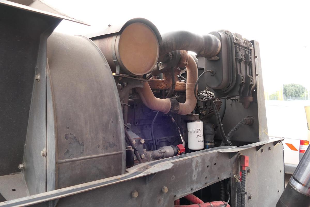 Gebraucht MAN TGL 12.250 4x2 BL Kehrmaschine