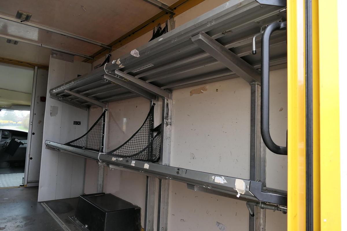 Gebraucht Iveco Daily 35 S11 C30C AUTOMATIK KAMERA Regale LUFT DURCHGANG EURO-5 CoC