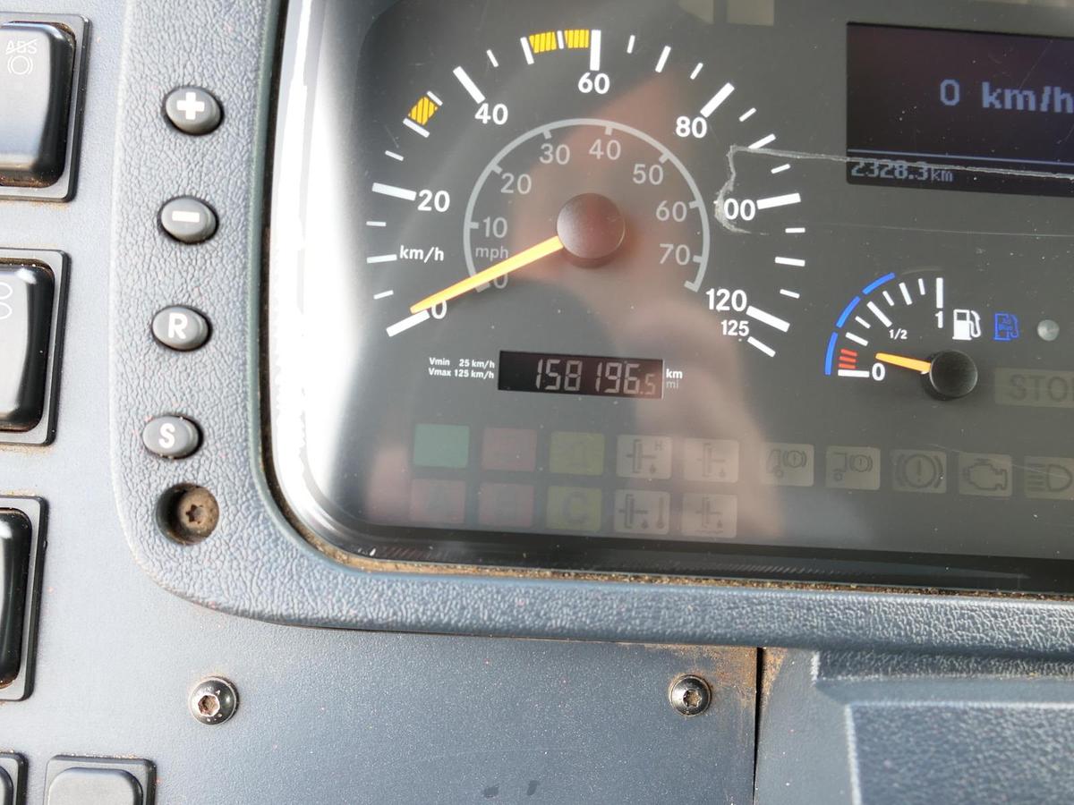 Gebraucht Unimog U4000 437/25 DoKa AHK KLIMA STANDHEIZUNG EURO-4