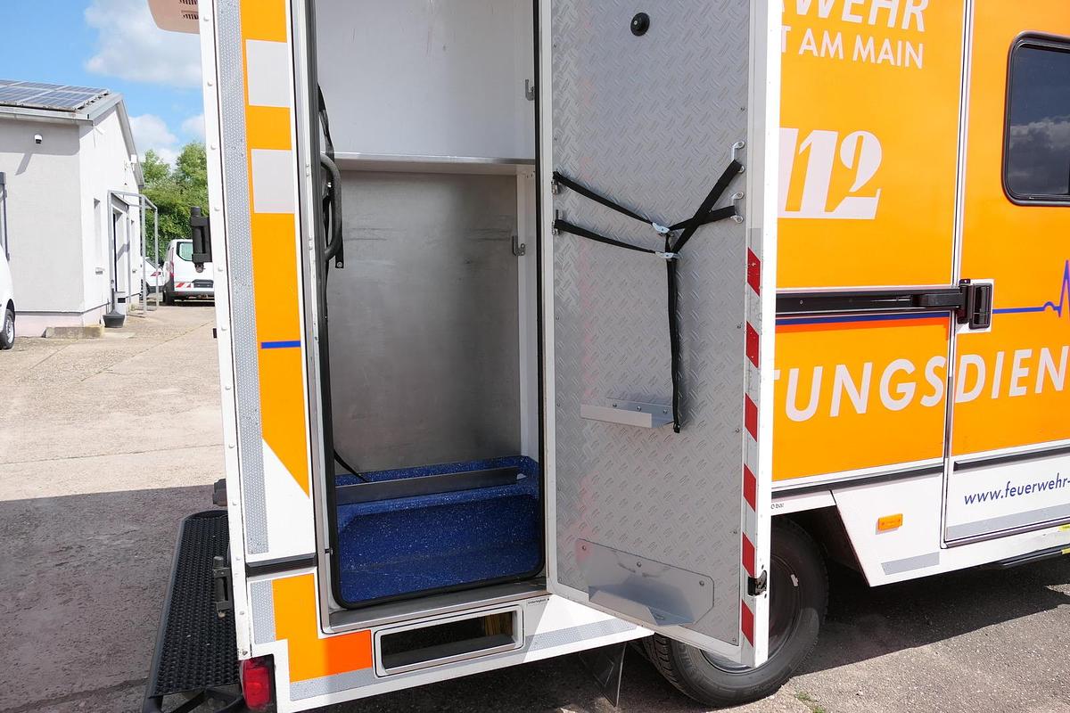 Gebraucht Mercedes-Benz Sprinter 519 CDI Klima Krankenwagen Fahrtec Aufbau