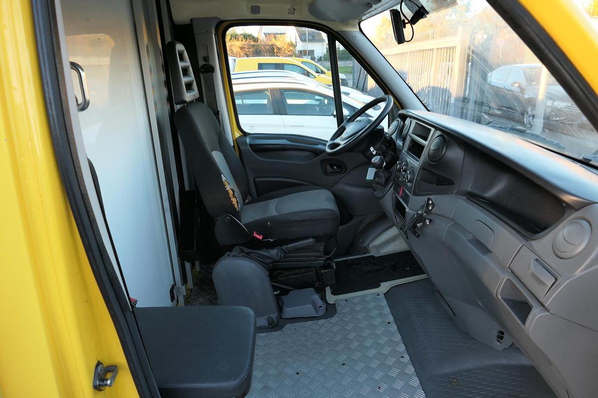 Gebraucht Iveco Daily 35 S11 C30C AUTOMATIK KAMERA Regale LUFT DURCHGANG EURO-5 CoC