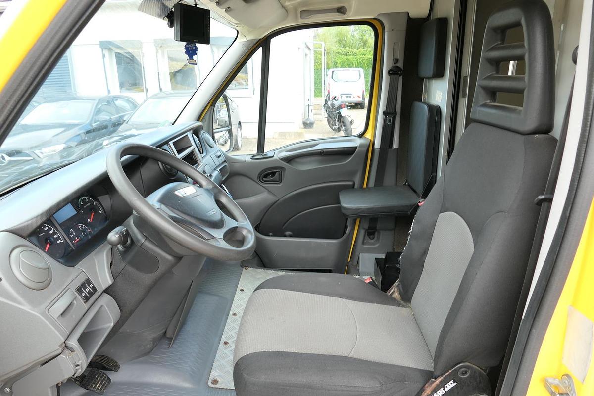 Gebraucht Iveco Daily 35 S11 C30C AUTOMATIK Regale LUFT - EURO 5 - CoC