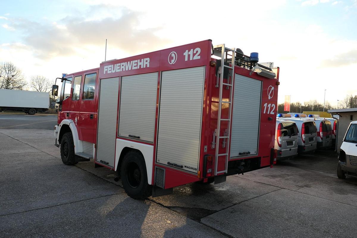 Gebraucht Iveco FF 95 E LF 8 DoKa AHK 4X4 SFZ FEUERWEHR Einzelbereifung!!