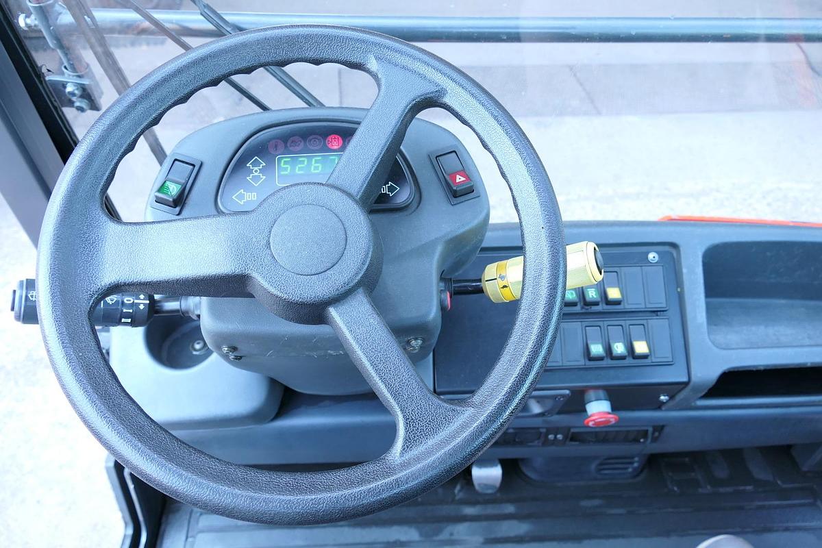 Gebraucht Linde P250 Schlepper AHK Batterie 24/2021 Schiebetüren