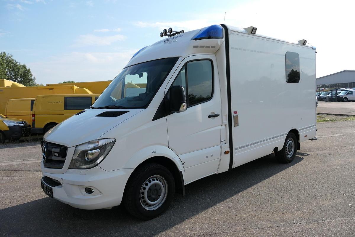 Gebraucht Mercedes-Benz 319 Sprinter 6-Zylinder Rettungswagen  Strobel