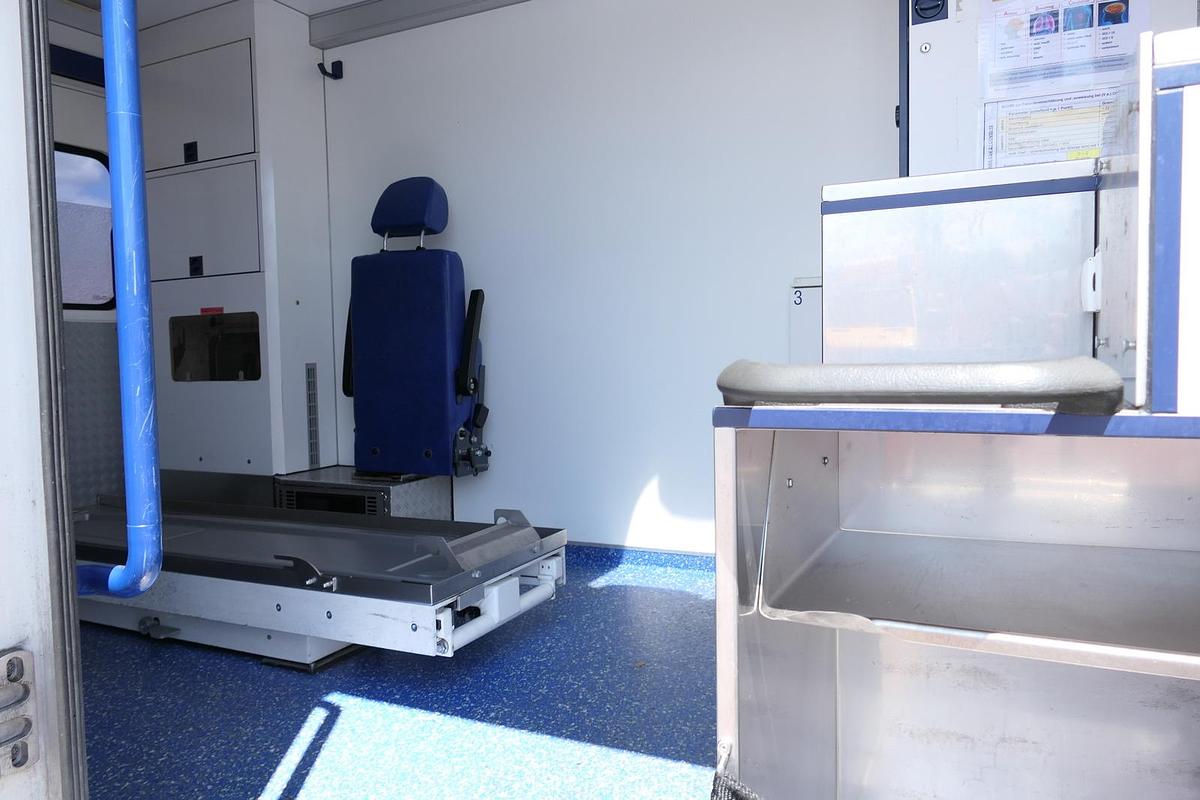 Gebraucht Mercedes-Benz Sprinter 519 CDI Klima Krankenwagen Fahrtec Aufbau