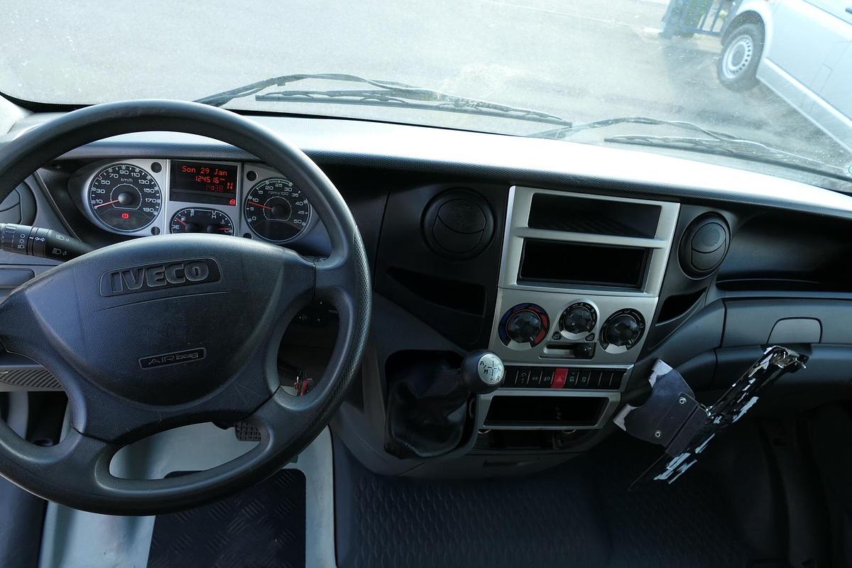 Gebraucht Iveco Daily 35 S11 C30C AUTOMATIK KAMERA MAXI Regale DURCHGANG