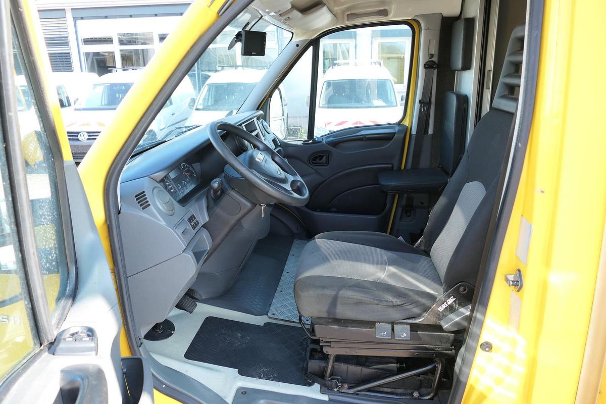Gebraucht Iveco Daily 35 S11 C30C AUTOMATIK KAMERA Regale LUFT DURCHGANG EURO-5 CoC