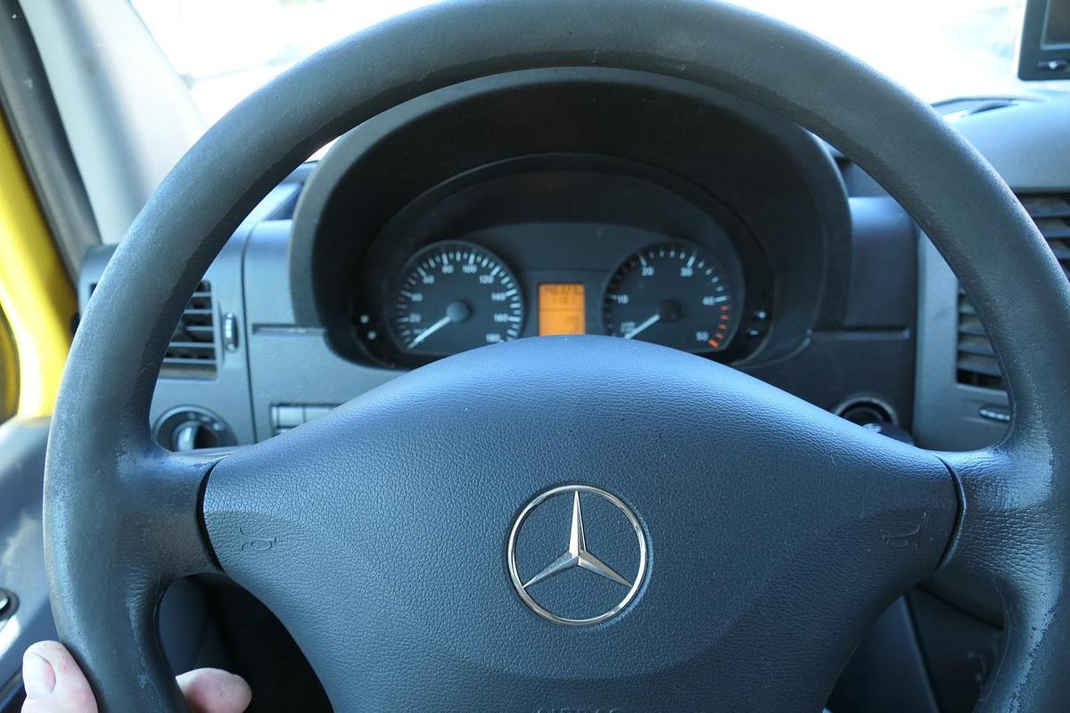 Gebraucht Mercedes-Benz SPRINTER 310 CDI MAXI EURO-5 KOFFER REGALE KAMERA DURCHGANG