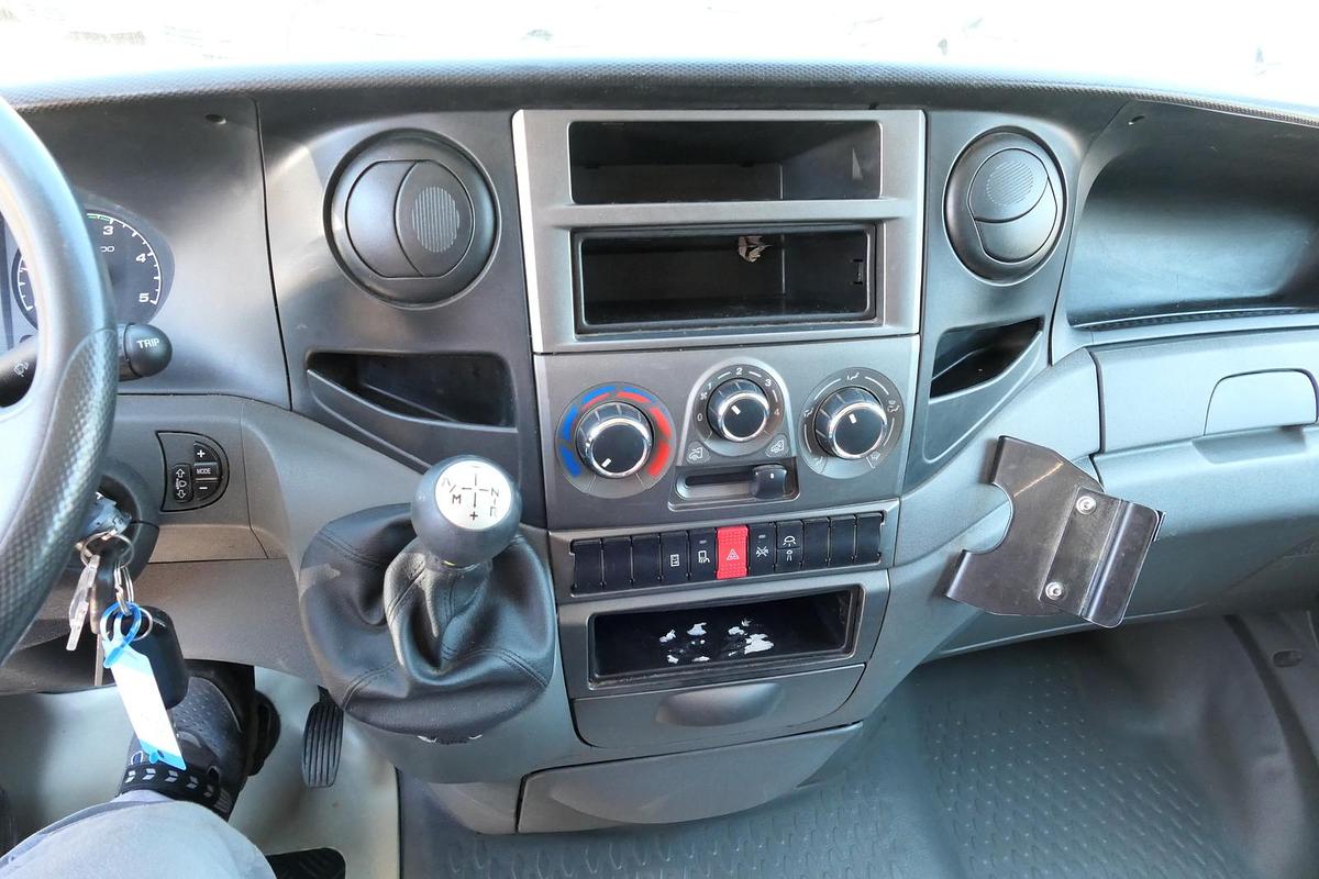 Gebraucht Iveco Daily 35 S11 C30C AUTOMATIK KAMERA MAXI Regale LUFT - EURO 5 - CoC