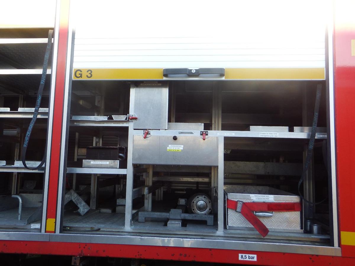 Gebraucht Mercedes-Benz 1124AF 4x4 ZW Feuerwehr Zweiwege Schienenverkehr Lenkachse - AHK - Seilwinde - SFZ