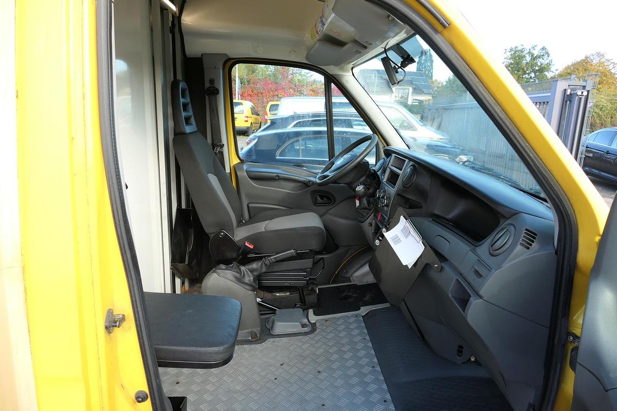Gebraucht Iveco Daily 35 S11 C30C AUTOMATIK KAMERA Regale LUFT DURCHGANG EURO-5 CoC