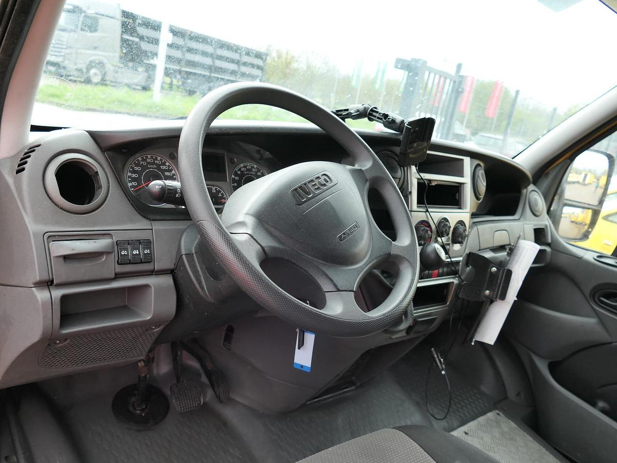 Gebraucht Iveco Daily 35 S11 C30C AUTOMATIK KAMERA MAXI Regale DURCHGANG