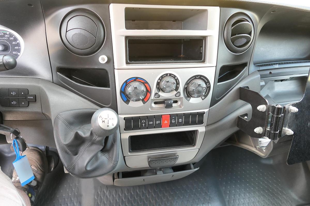 Gebraucht Iveco Daily 35 S11 C30C AUTOMATIK KAMERA MAXI Regale DURCHGANG