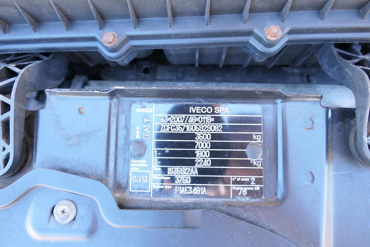 Gebraucht Iveco Daily 35 S11 C30C AUTOMATIK KAMERA Regale LUFT DURCHGANG EURO-5 CoC