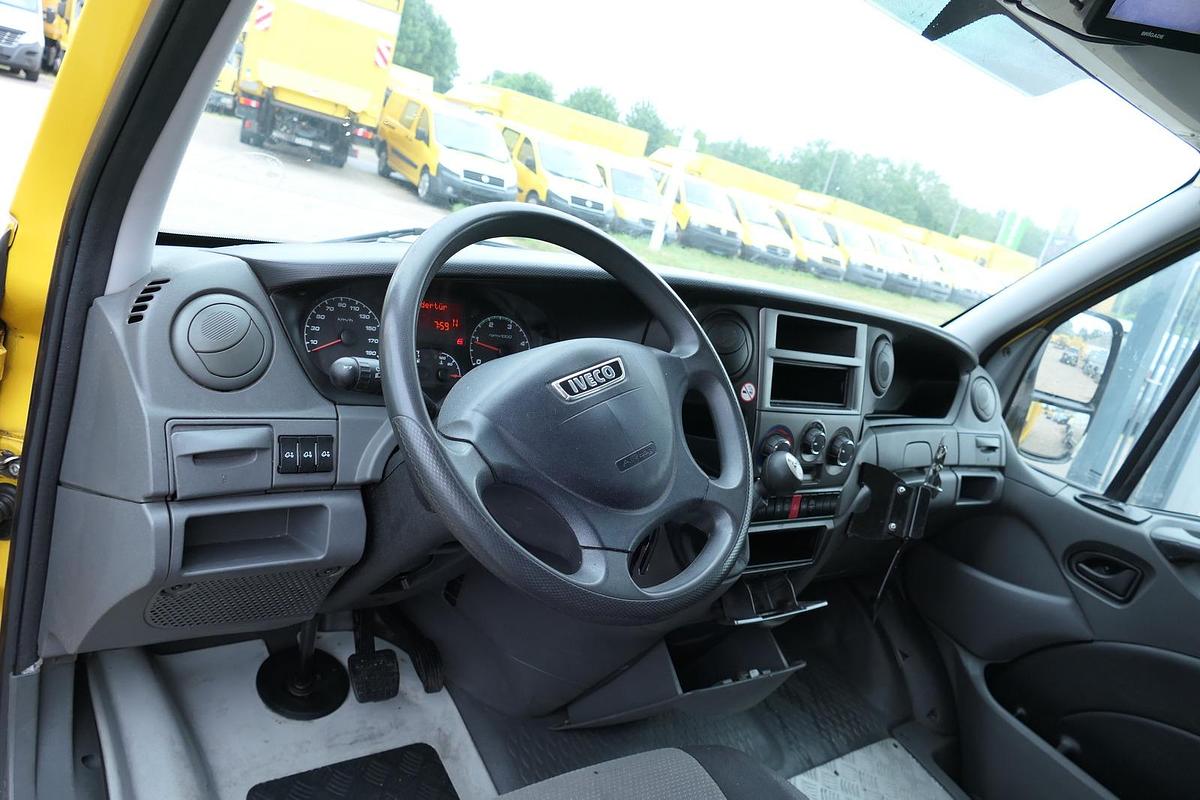 Gebraucht Iveco Daily 35 S11 C30C AUTOMATIK KAMERA Regale LUFT DURCHGANG EURO-5 CoC