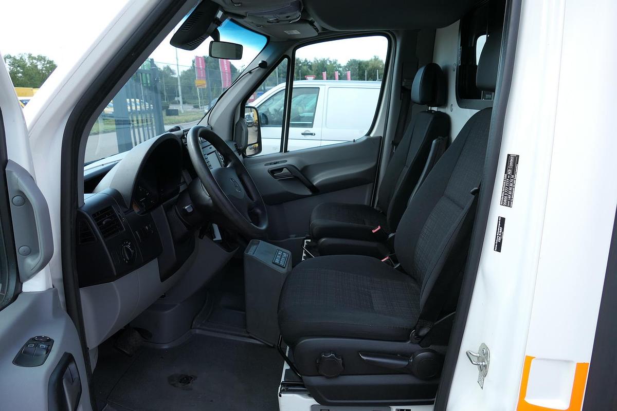 Gebraucht Mercedes-Benz 319 Sprinter 6-Zylinder Rettungswagen  Strobel