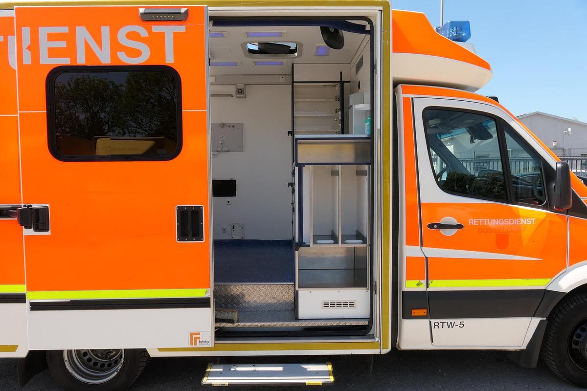 Gebraucht Mercedes-Benz Sprinter 519 CDI Klima Krankenwagen