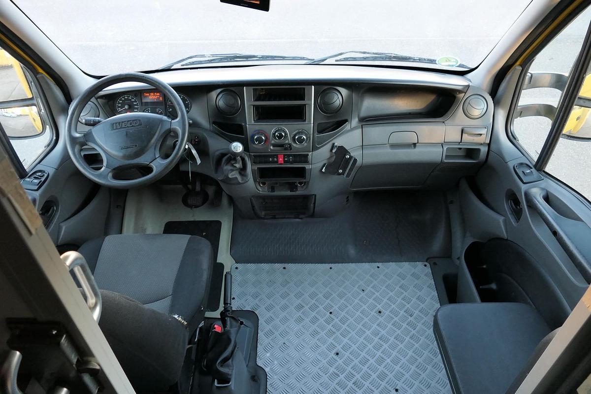 Gebraucht Iveco Daily 35 S11 C30C AUTOMATIK KAMERA Regale LUFT DURCHGANG EURO-5 CoC