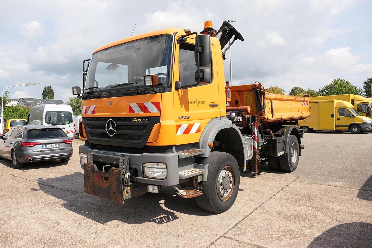 Gebraucht Mercedes-Benz 1828 AK Kran Axor-R Atlas 85.2 Kipper Winterdienst