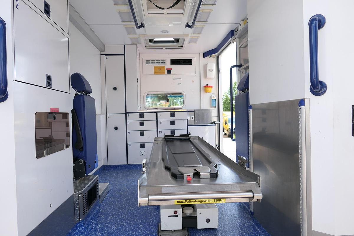 Gebraucht Mercedes-Benz Sprinter 519 CDI Klima Krankenwagen Fahrtec Aufbau